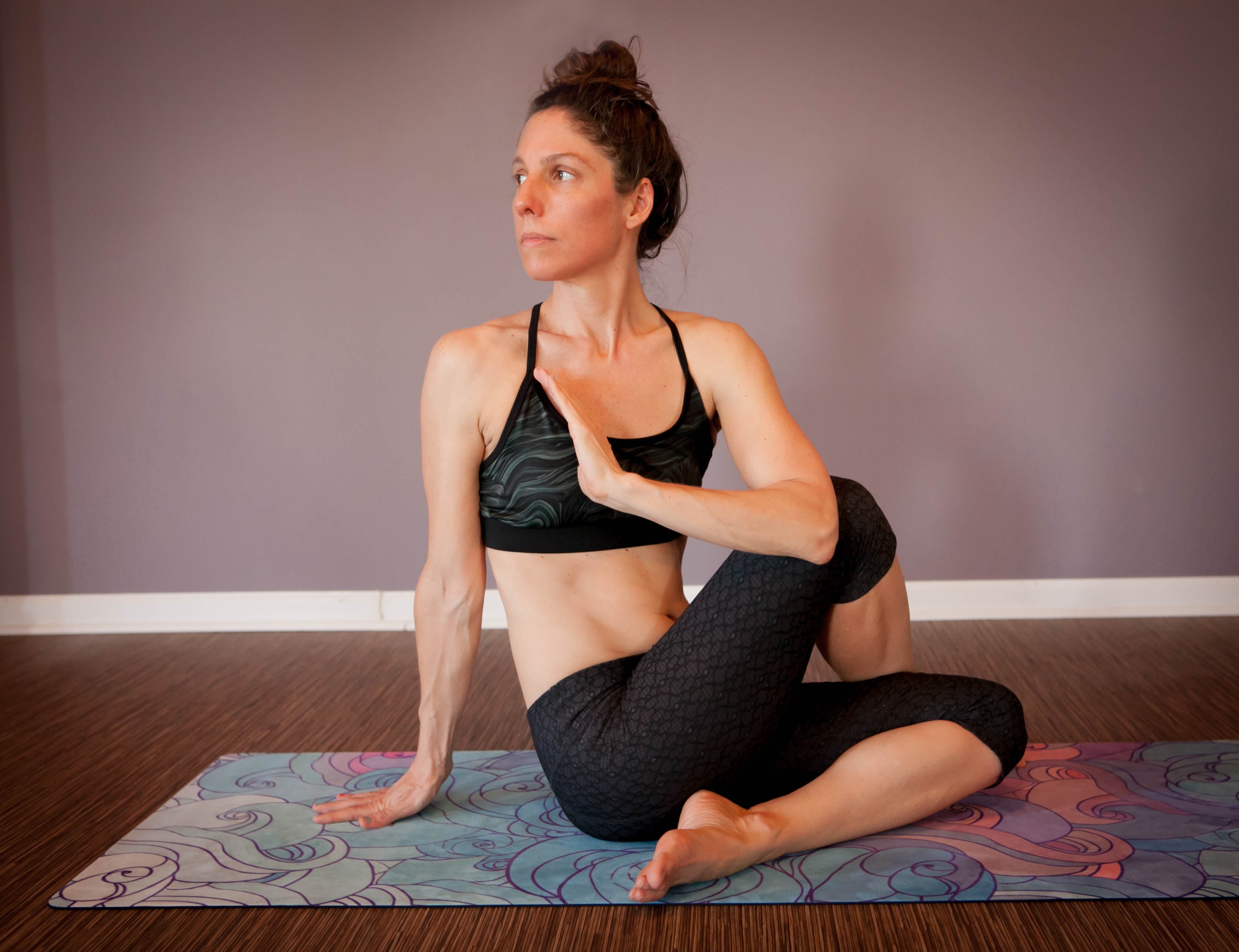 Yoga Poses to Help you De-Stress & Digest over the Holiday